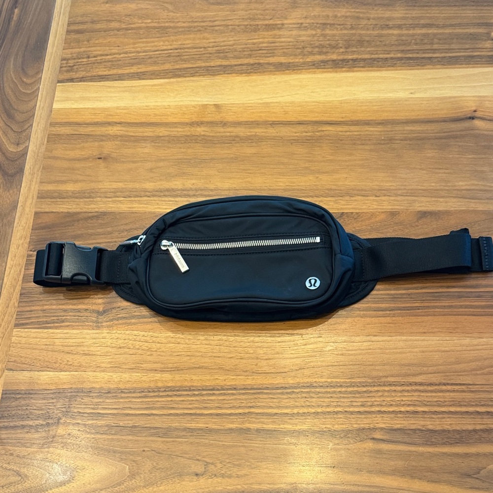 lululemon athletica Wonderlust Belt Bag
